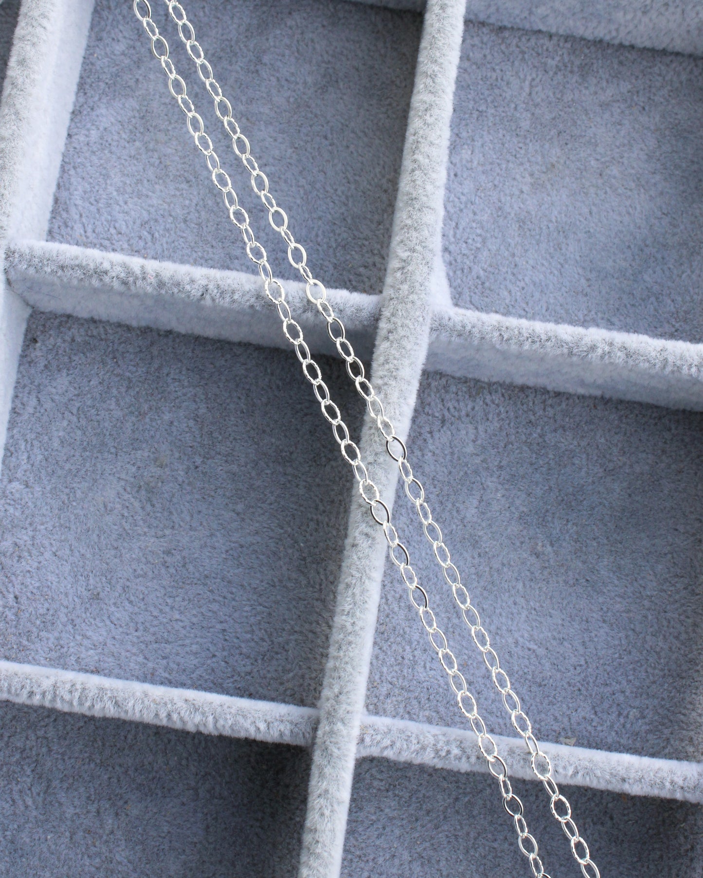 2.6mm Alternate Flat Patterned Cable Chain, S228