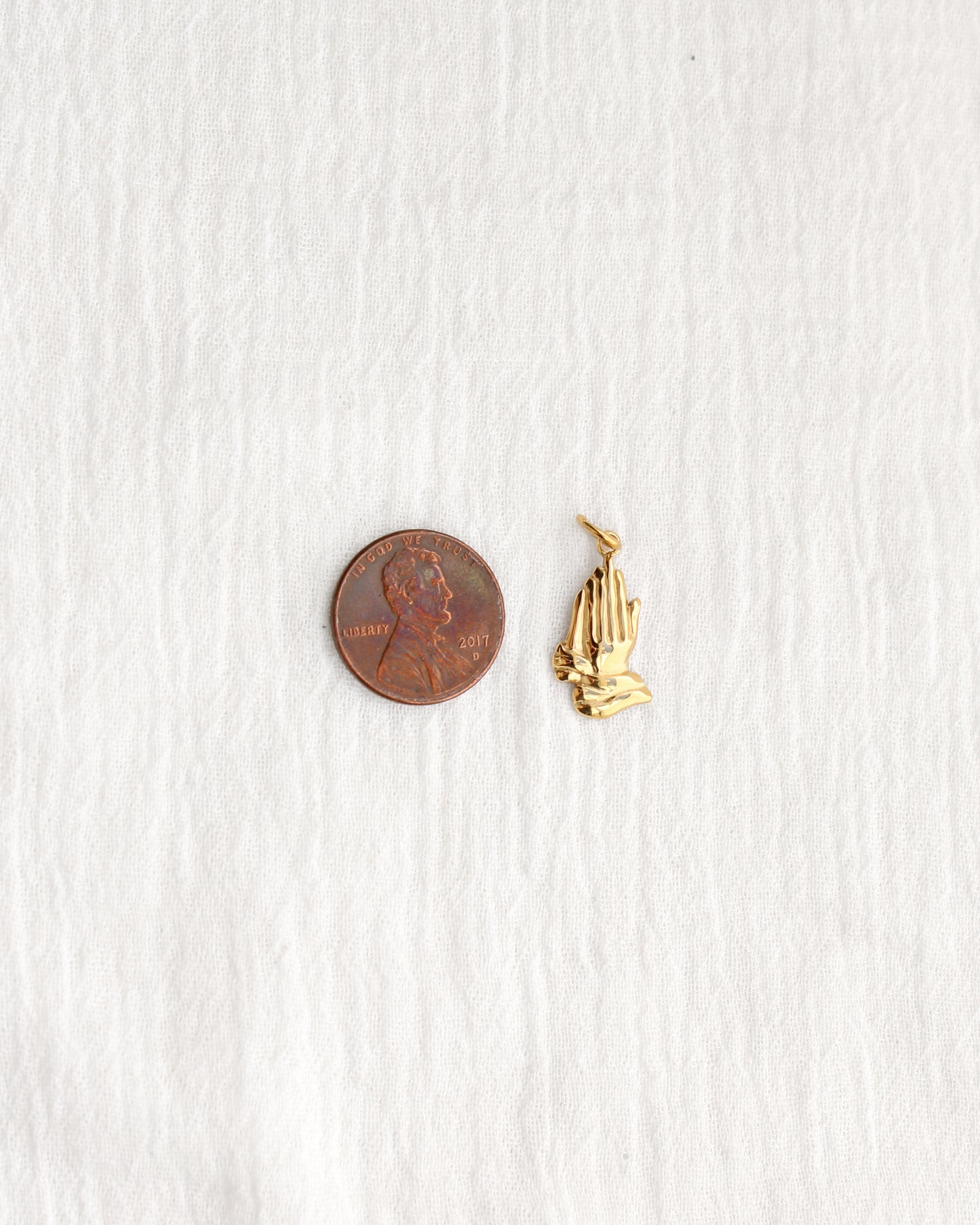 21mm Praying Hands PVD Charm, CH377