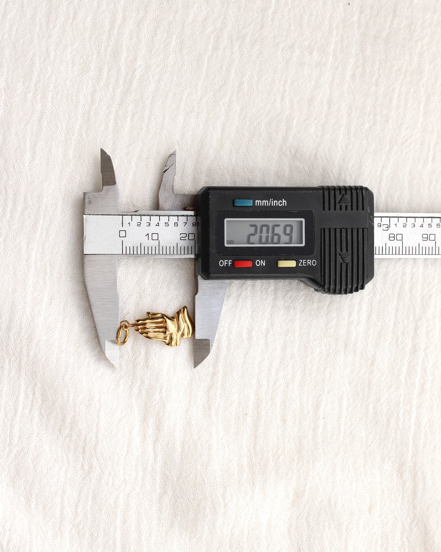 21mm Praying Hands PVD Charm, CH377