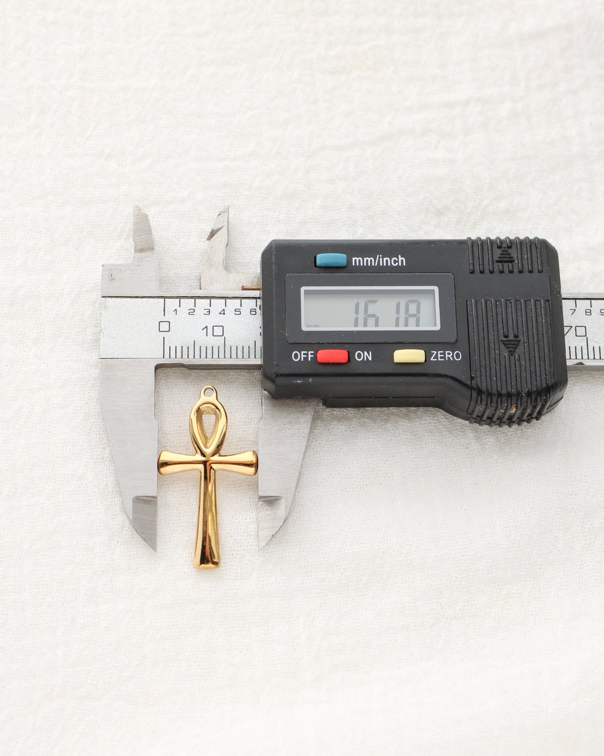 30mm Ankh PVD Charm, CH481