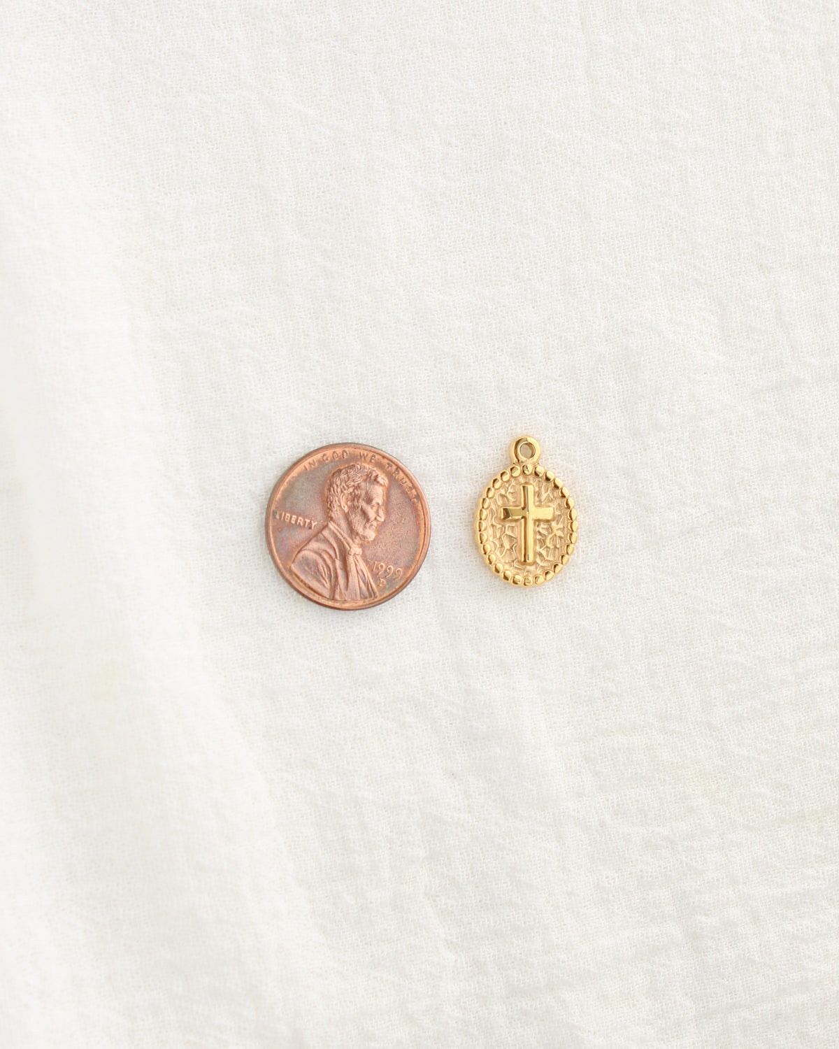 18mm Oval Disc Cross PVD Charm, CH474