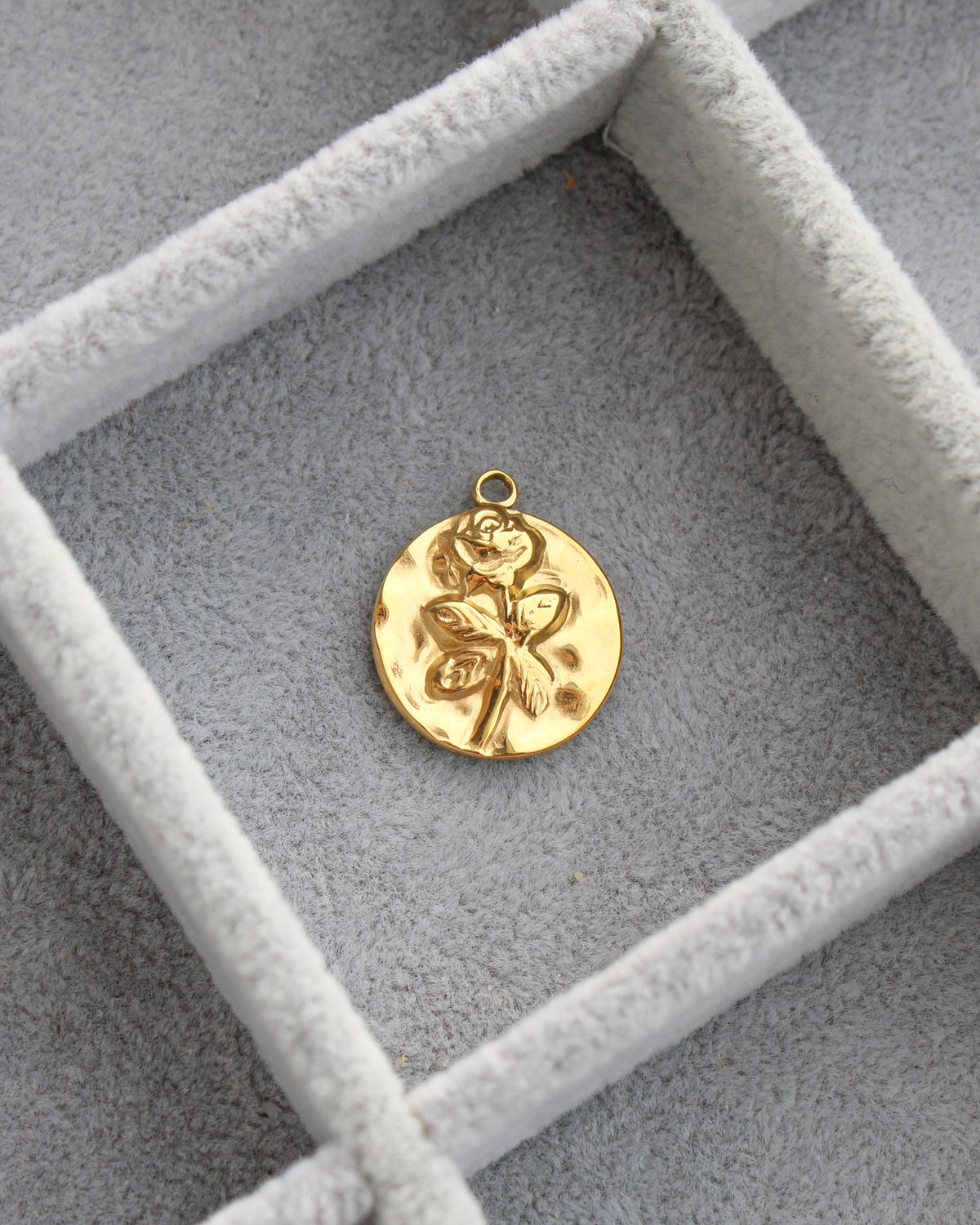 21mm Disc with Rose PVD Charm, CH475