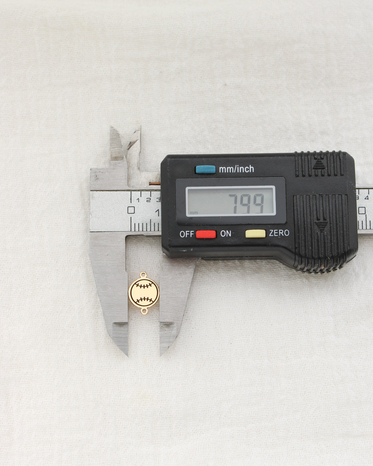 8mm Baseball Connector, CN503