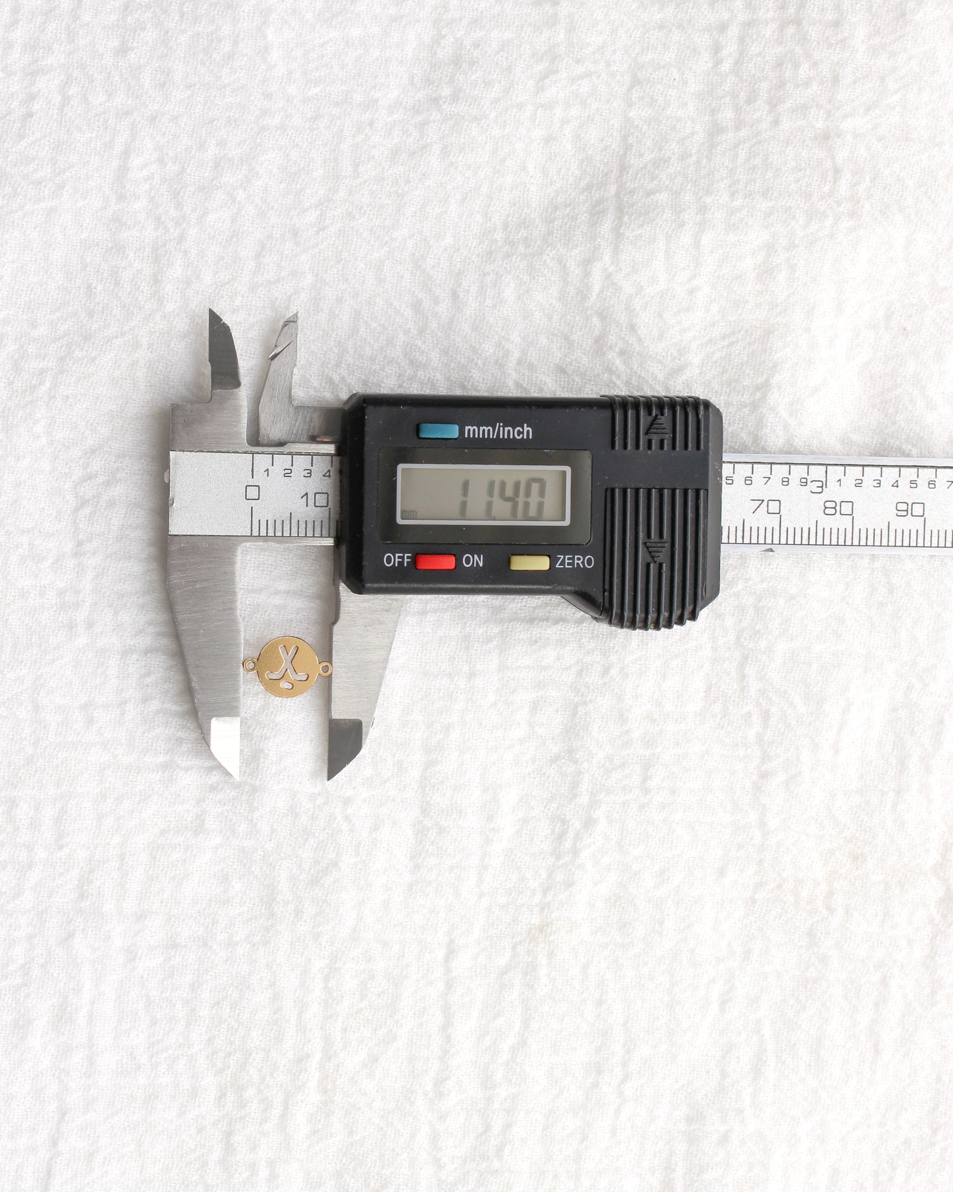 8mm Hockey Connector, CN489