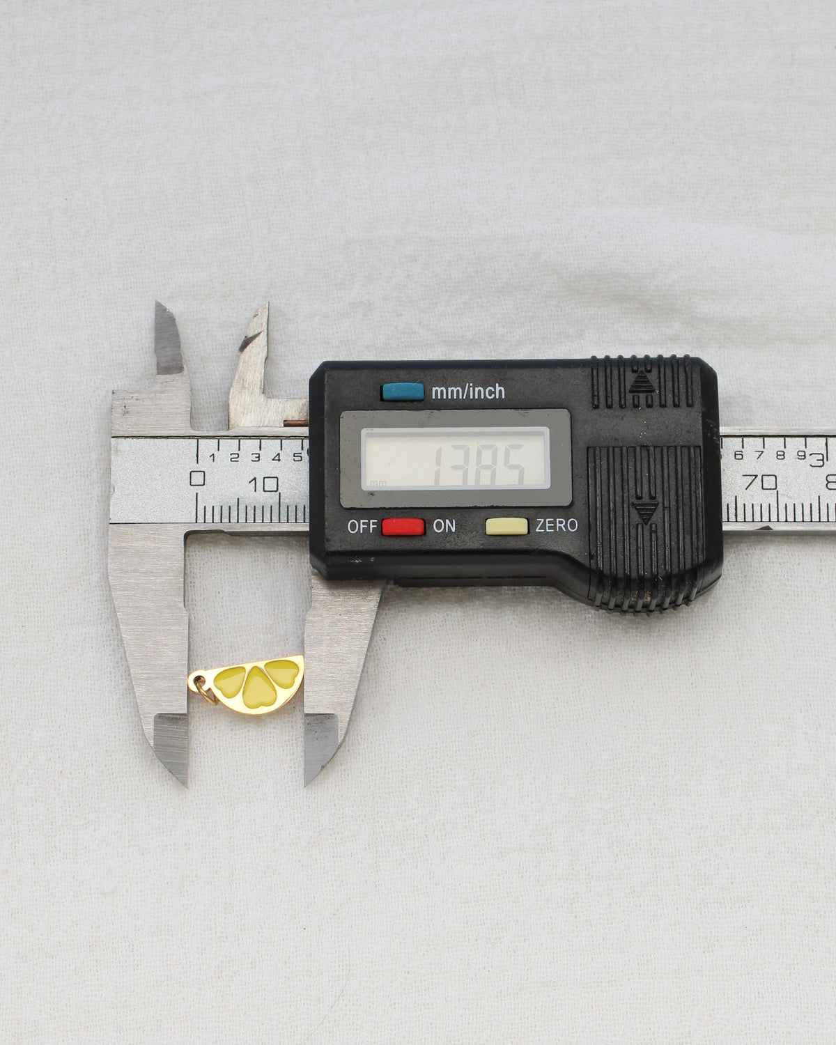 14mm Lemon Slice PVD Charm, CH465
