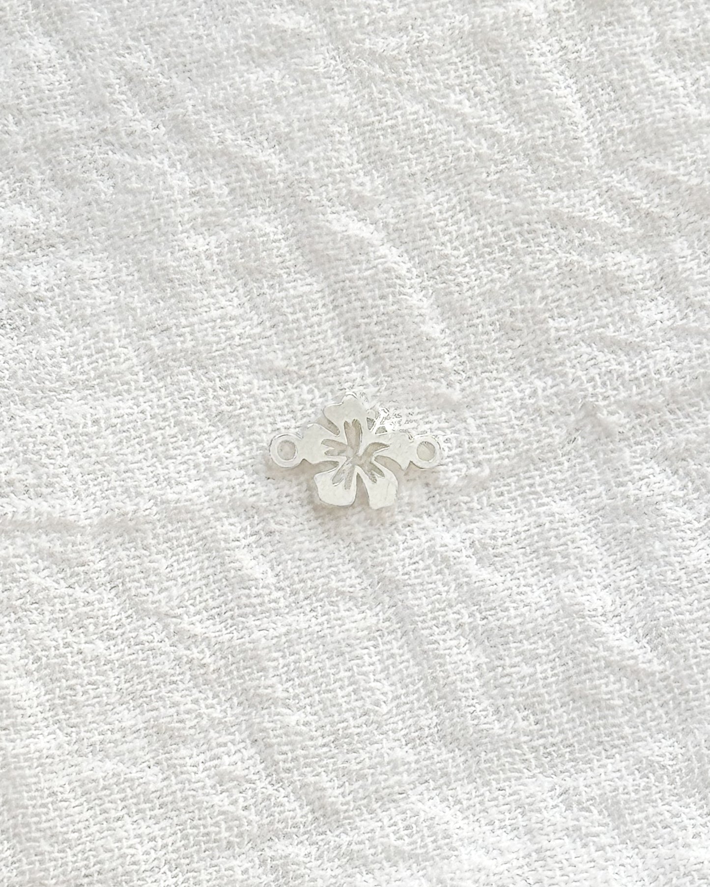 Hibiscus Flower Connector, CN479