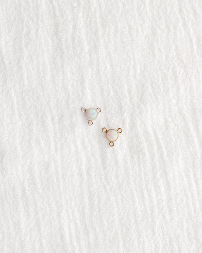 4mm White Opal Y Connector, CN493
