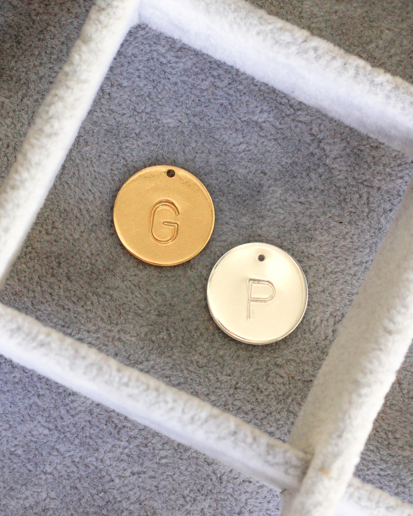 15.9mm Letter Circle Charm, CH246