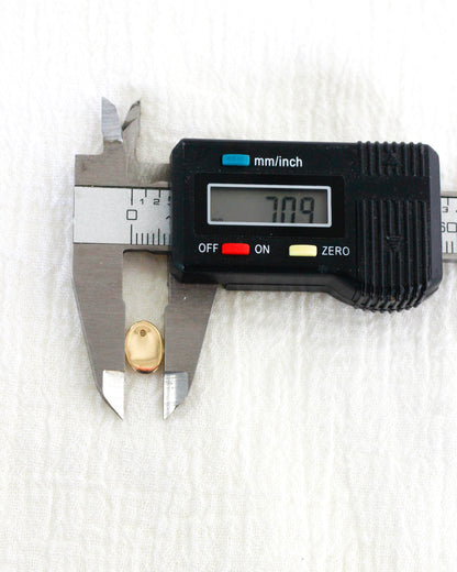 10x7mm Mini Oval Disc Blank with One Hole, B38