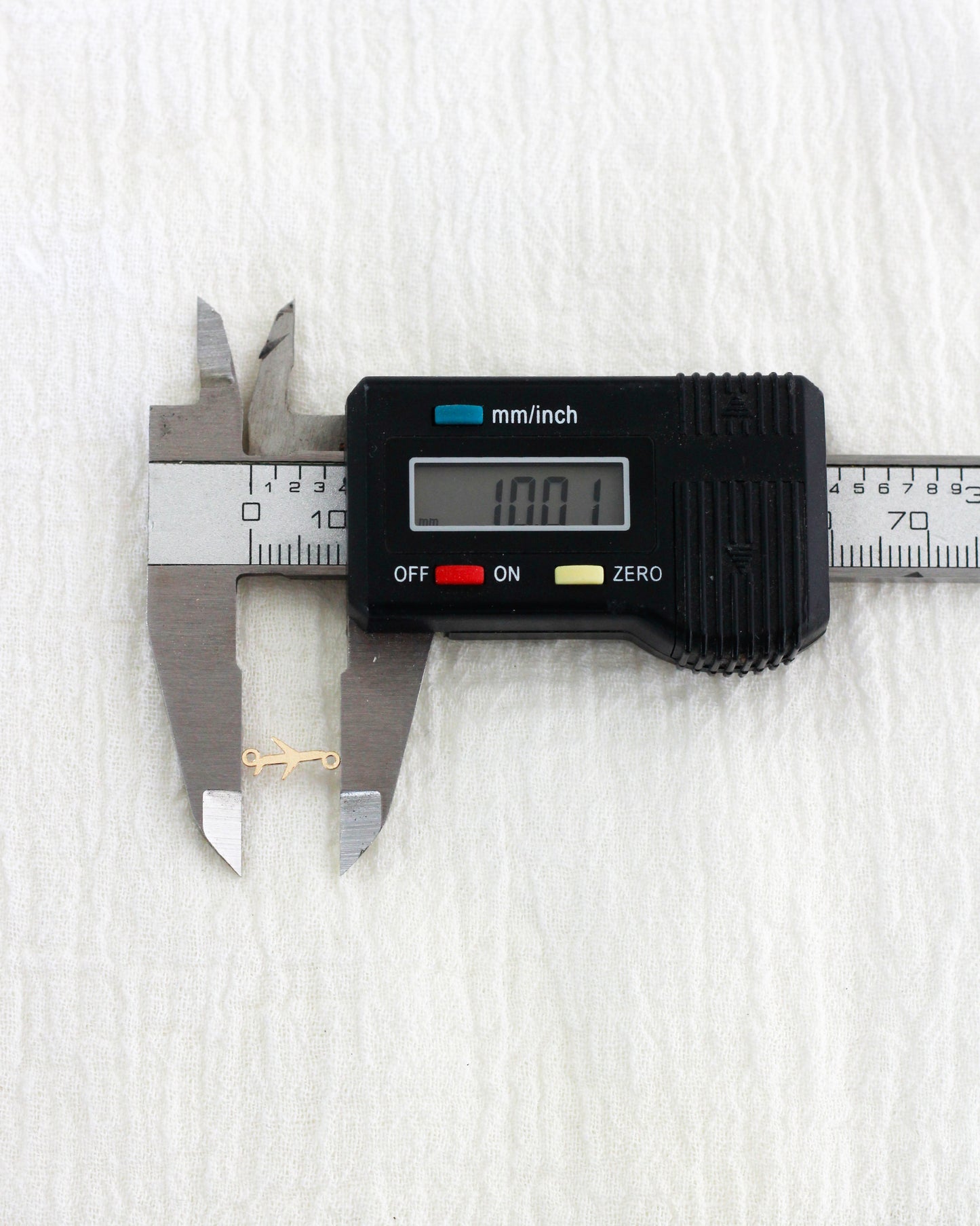 Plane Connector, CN286