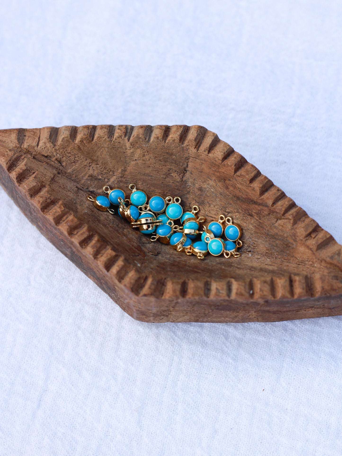 4mm Turquoise Connector, CN42