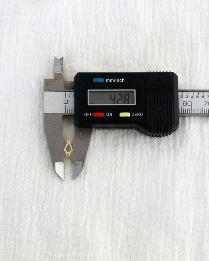 Arrowhead Connector, CN282