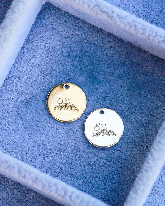 12.7mm Mountains Pendant, CH131
