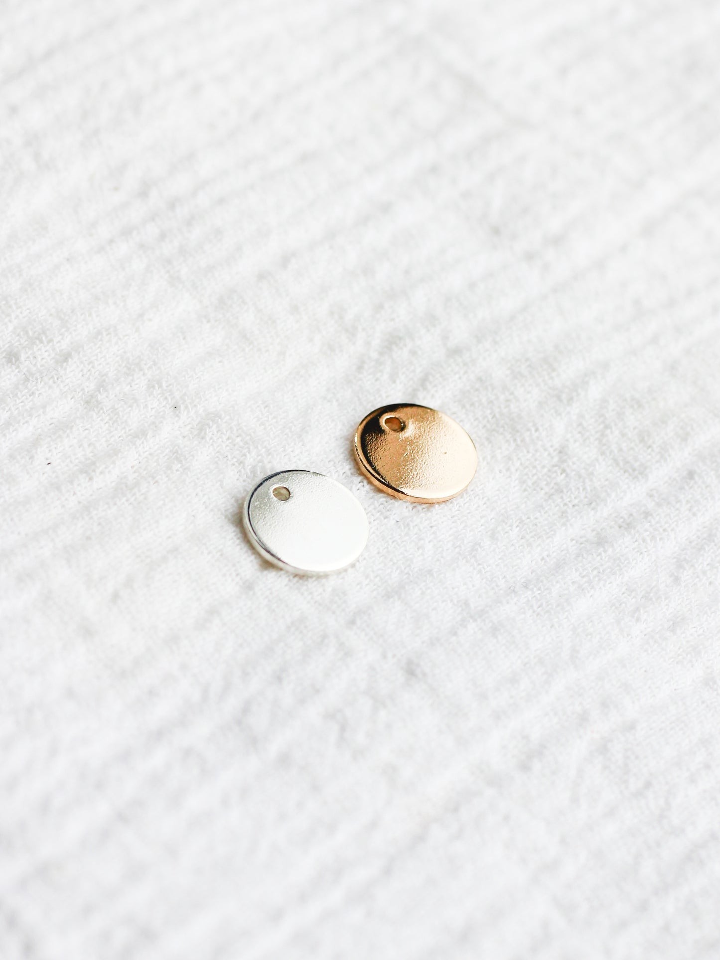 9.5mm Circle Disc Blank with One Hole, B68
