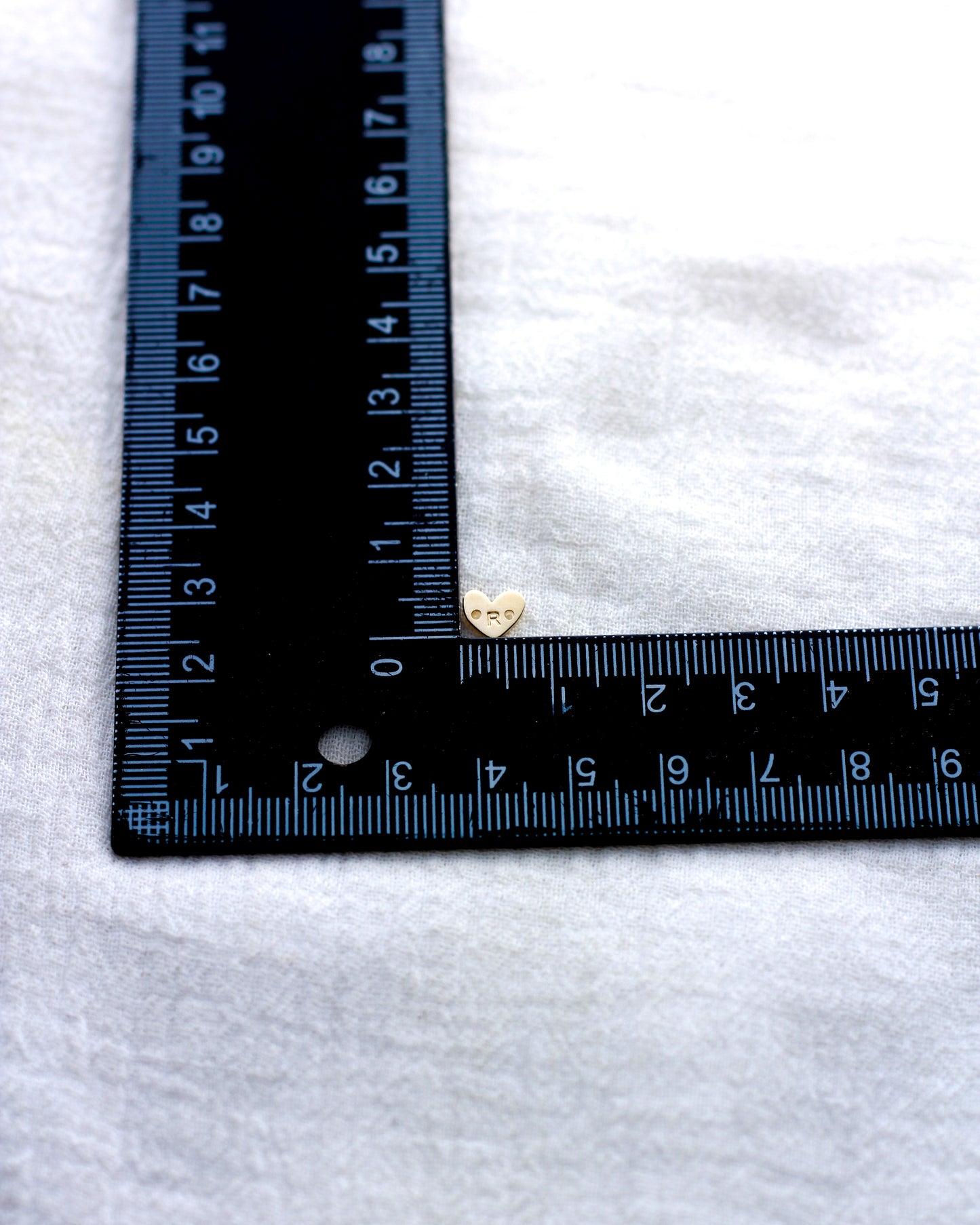 6x7mm A-Z Heart Connector, CN335