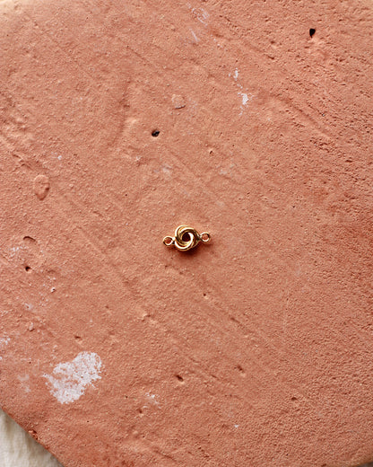 5mm Love Knot Connector, CN22