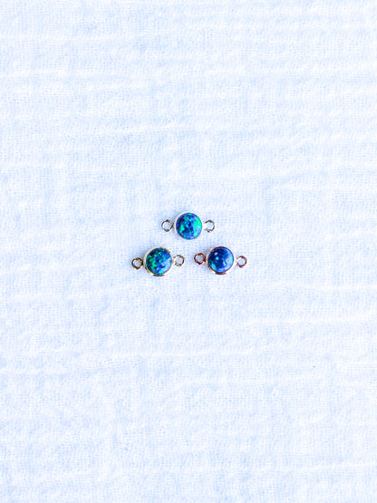 4mm Dark Blue and Green Opal Connector, CN226