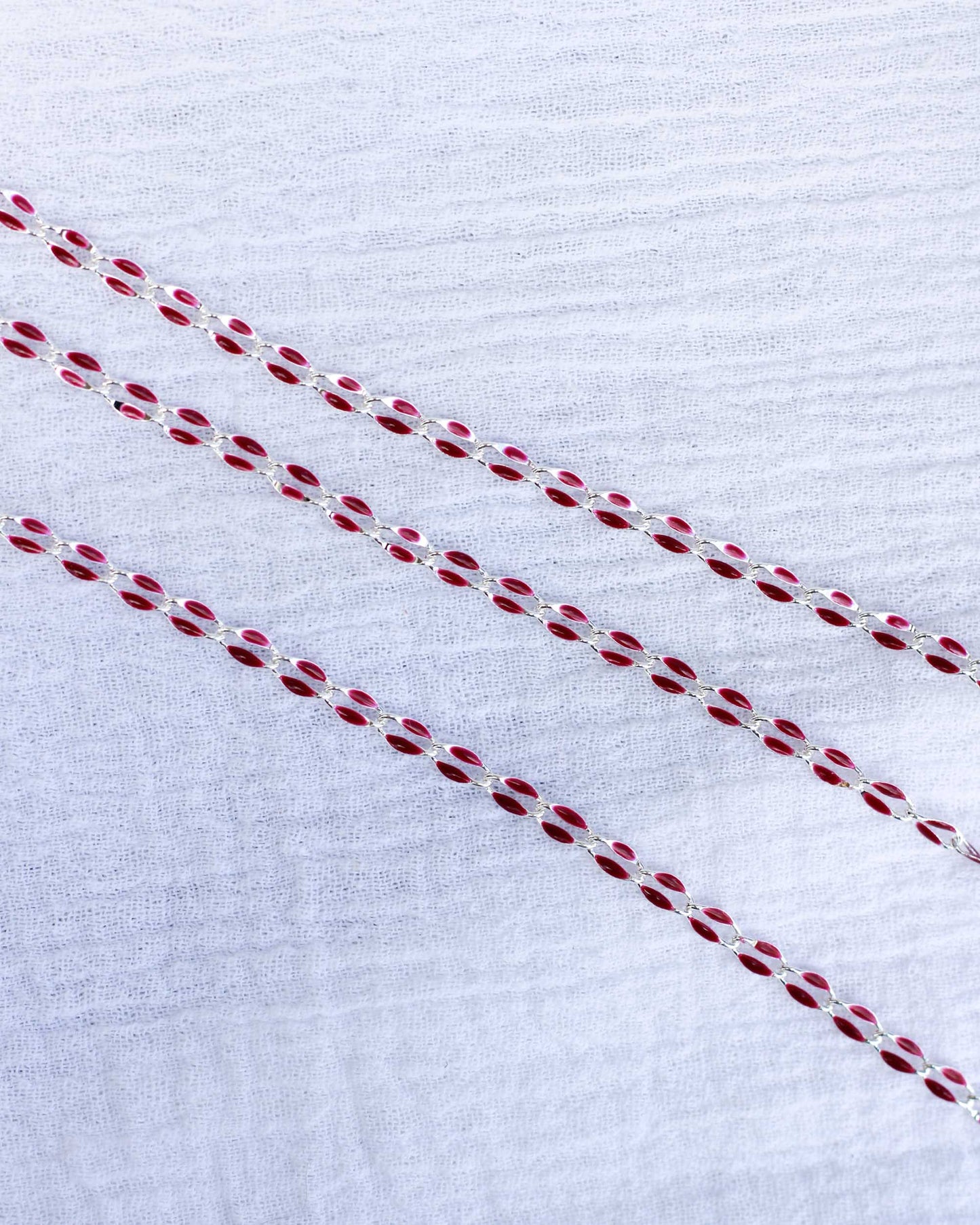 Maroon Enamel Chain, SP118