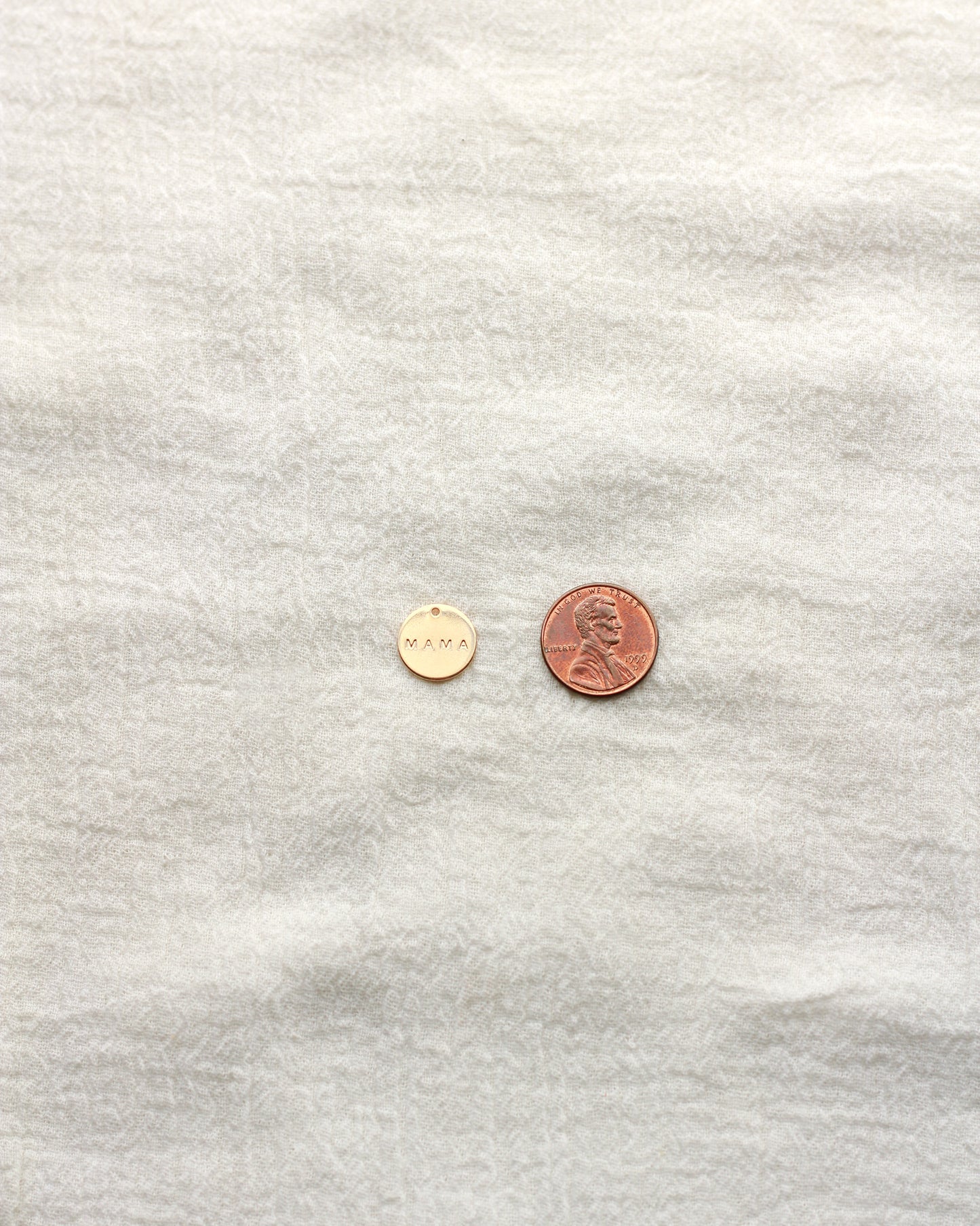 12.7mm Mama Pendant, CH27