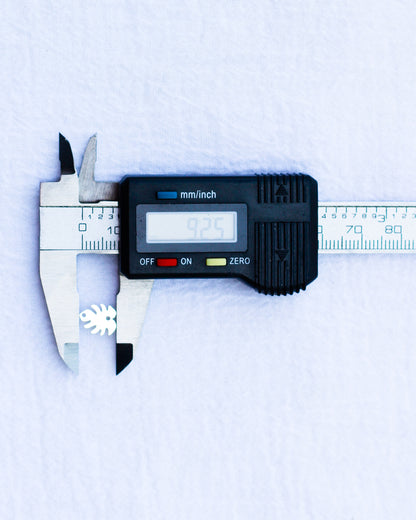 Monstera Leaf Connector, CN233