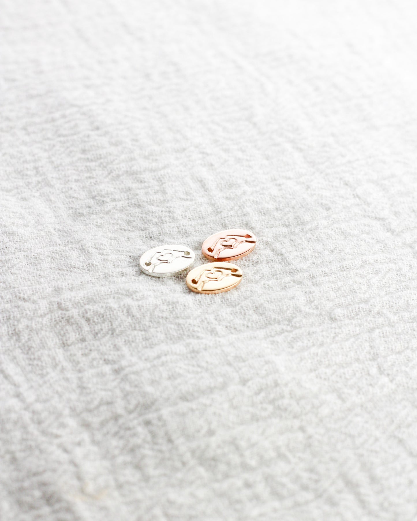 Heart Hands Connector, CN01
