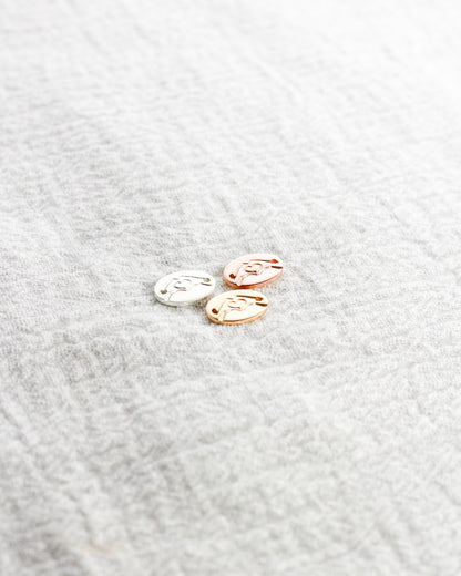Heart Hands Connector, CN01