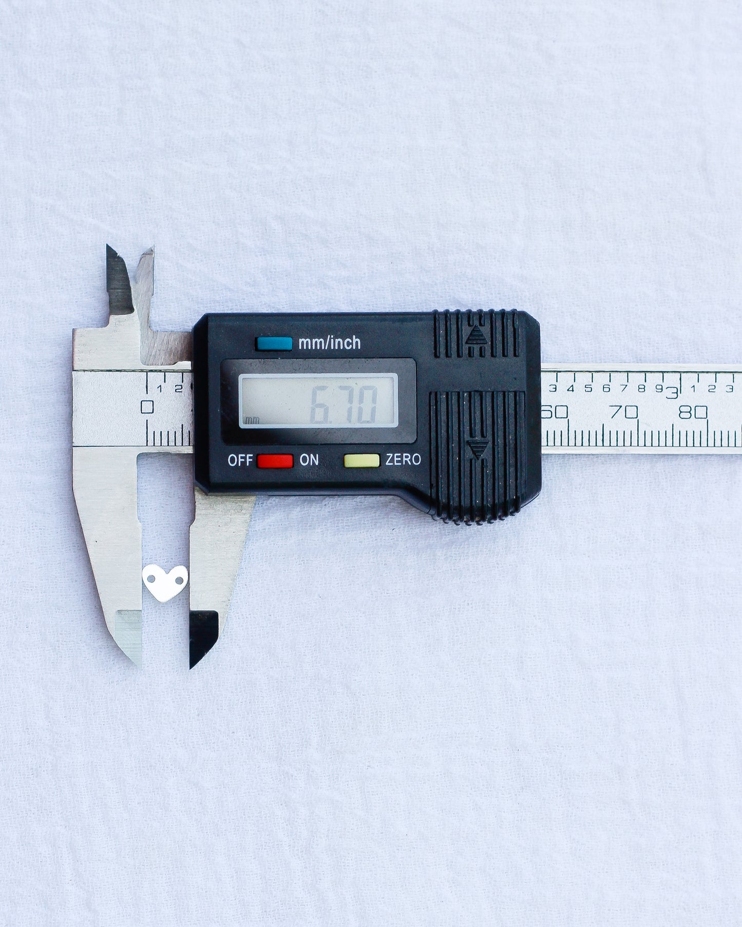5x6mm Asymmetrical Heart Connector, CN232