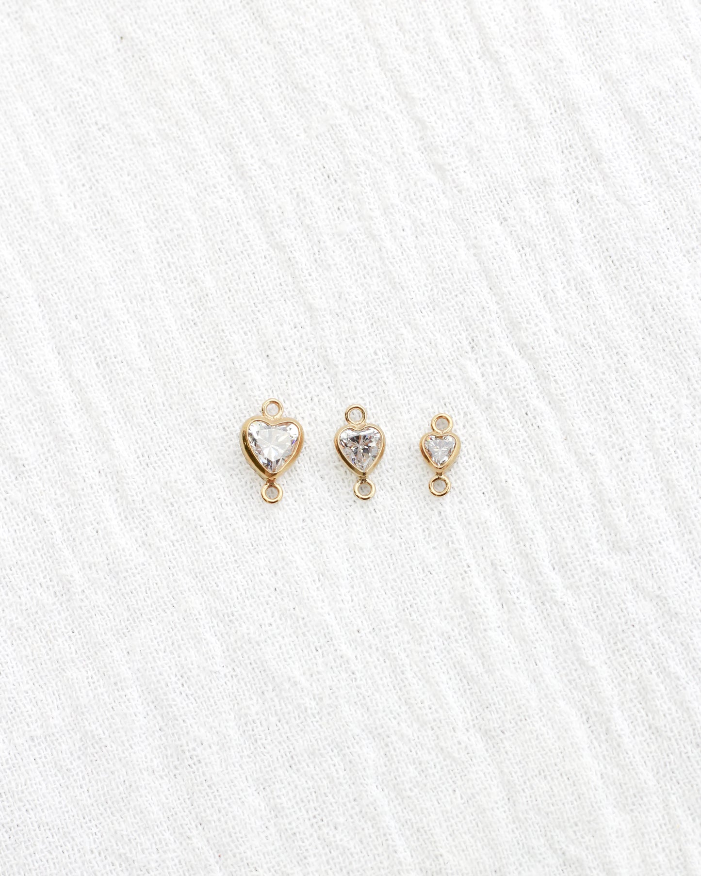 3mm Heart Bezel Connector, CN329