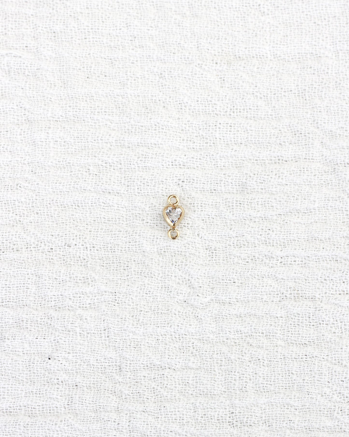 3mm Heart Bezel Connector, CN329