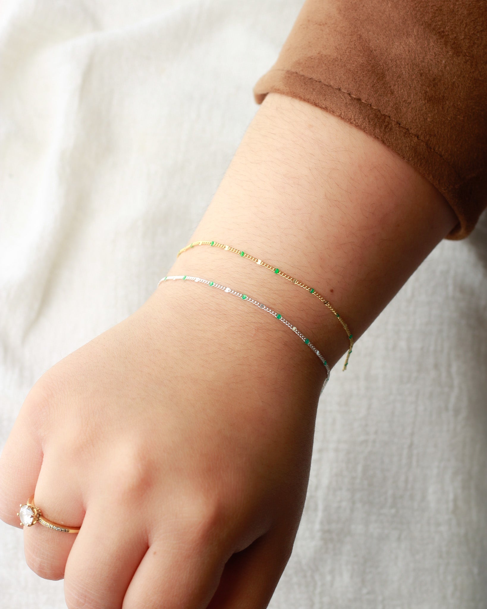 1.2mm Dapped Curb Chain with Green Enamel Dots, S210, G210