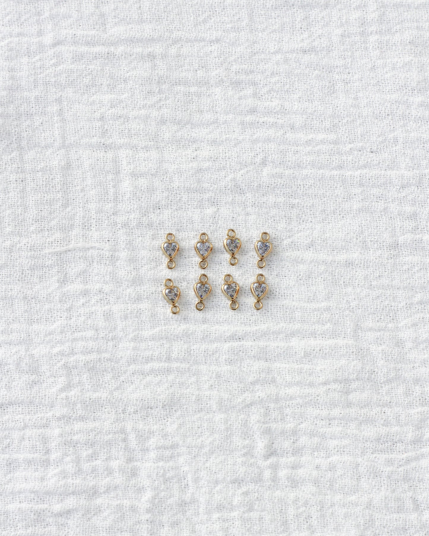 3mm Heart Bezel Connector, CN329
