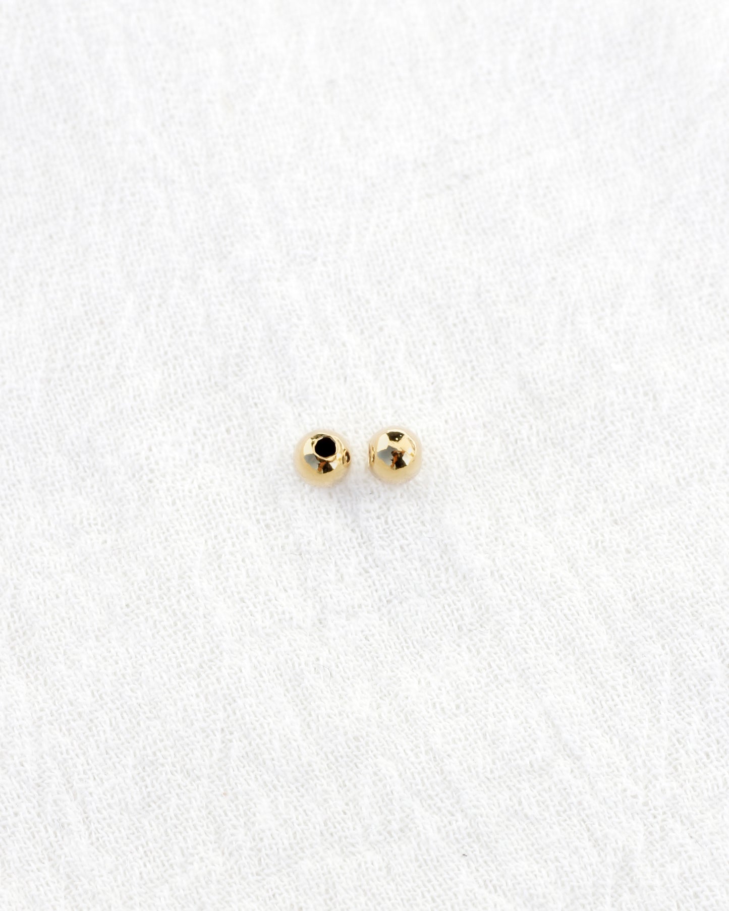 4mm smooth round bead, BD07