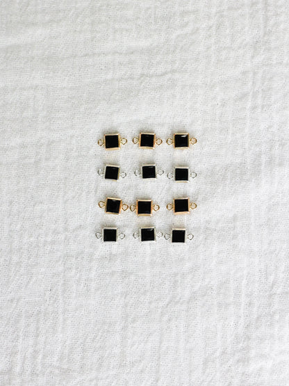 4mm Black Onyx Square Shaped Connector, CN324