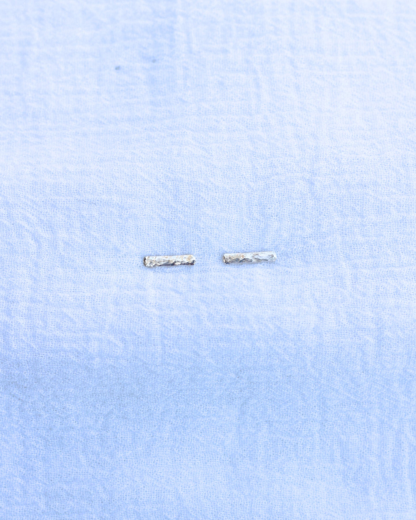 10mm Silver Hammered Bar Stud Earrings, E50