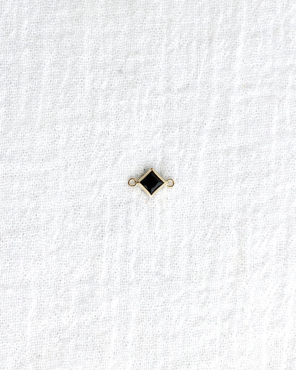 4mm Black Onyx Diamond Shaped Connector, CN328