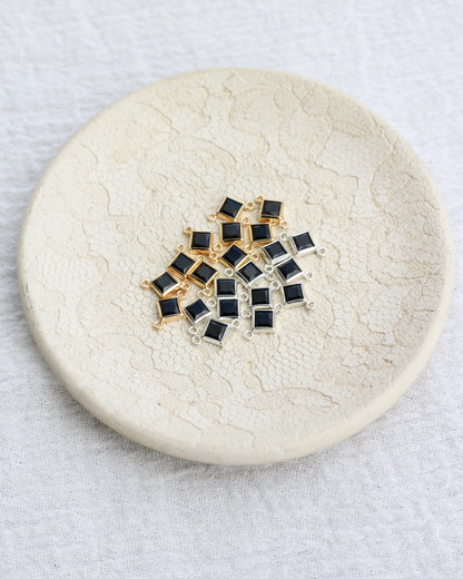 4mm Black Onyx Diamond Shaped Connector, CN328