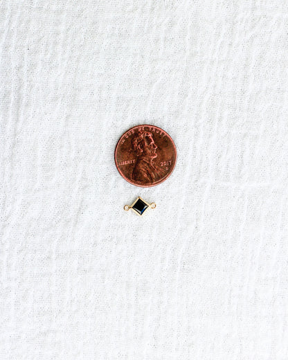4mm Black Onyx Diamond Shaped Connector, CN328