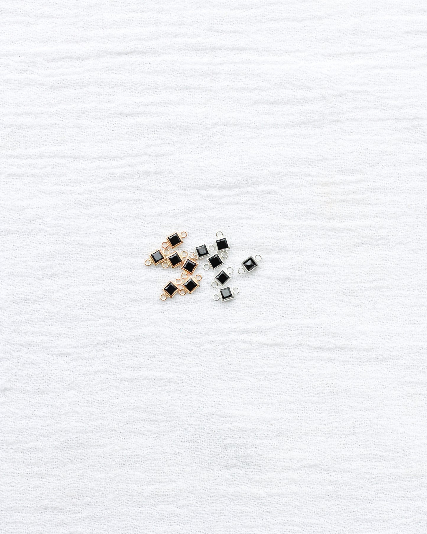 3mm Black Onyx Square Shaped Connector, CN312