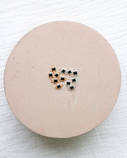 3mm Black Onyx Square Shaped Connector, CN312