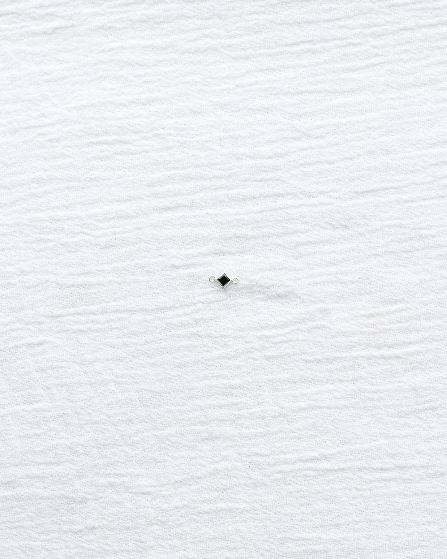 3mm Black Onyx Diamond Shaped Connector, CN316