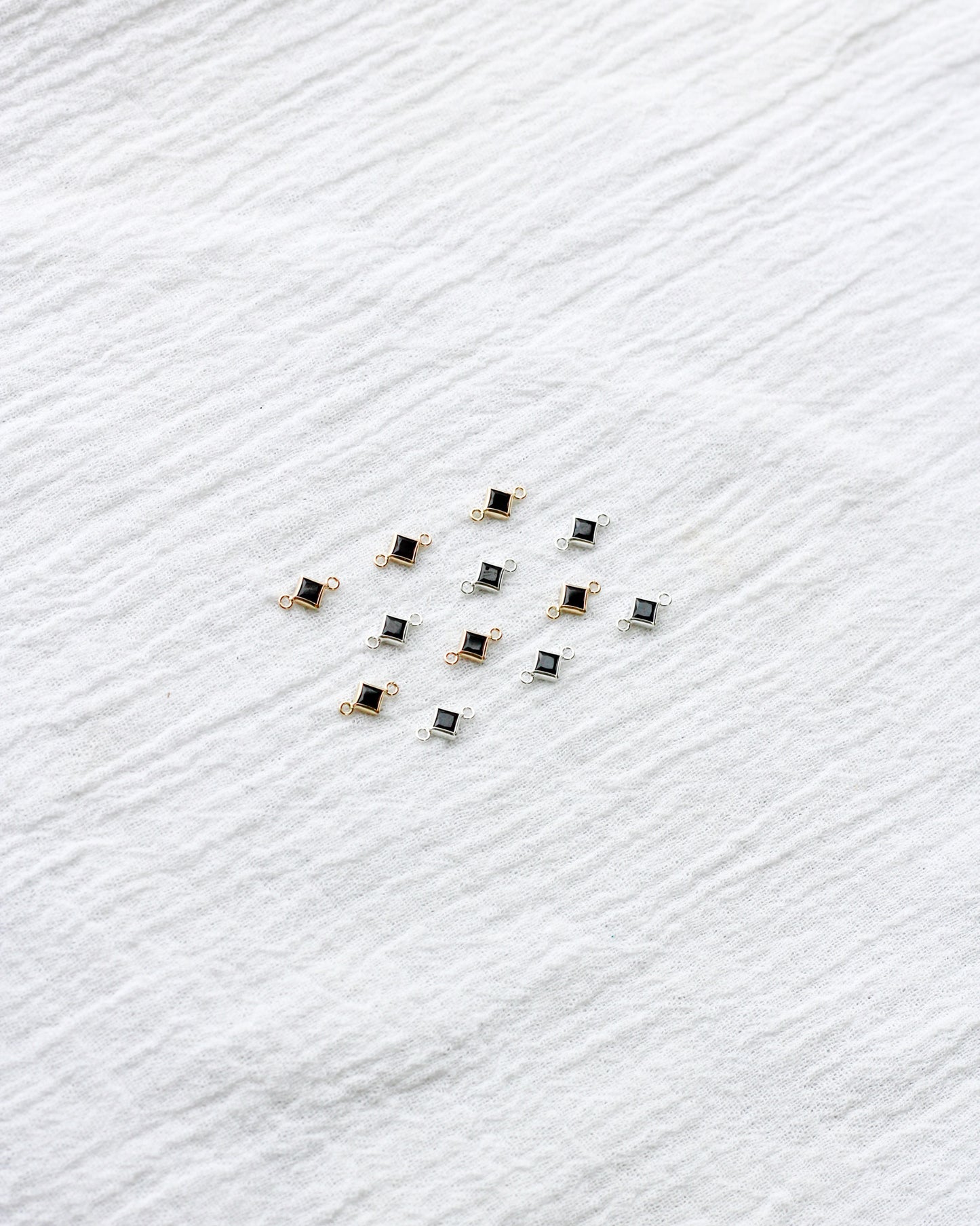 3mm Black Onyx Diamond Shaped Connector, CN316