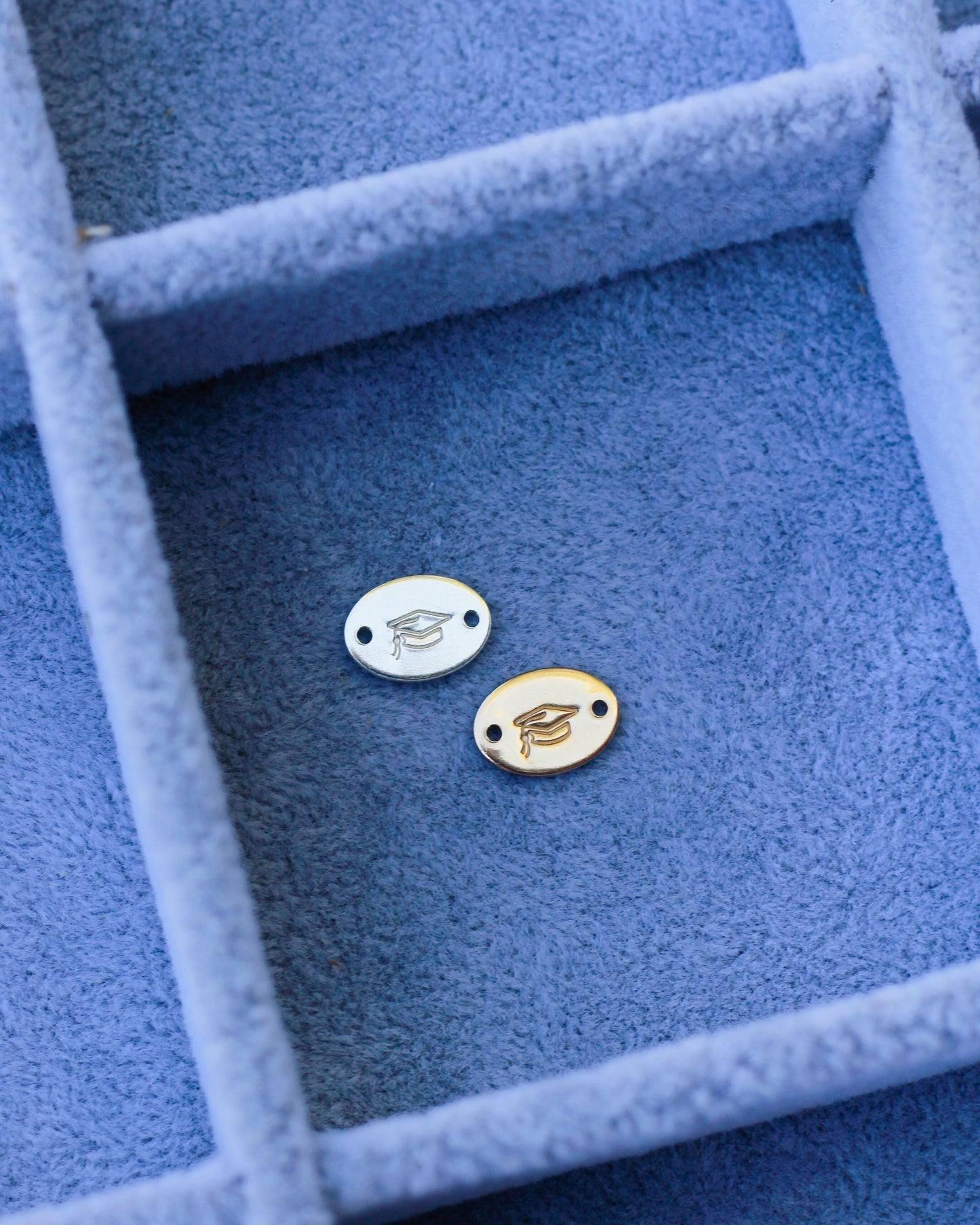 Grad Cap Connector, CN01