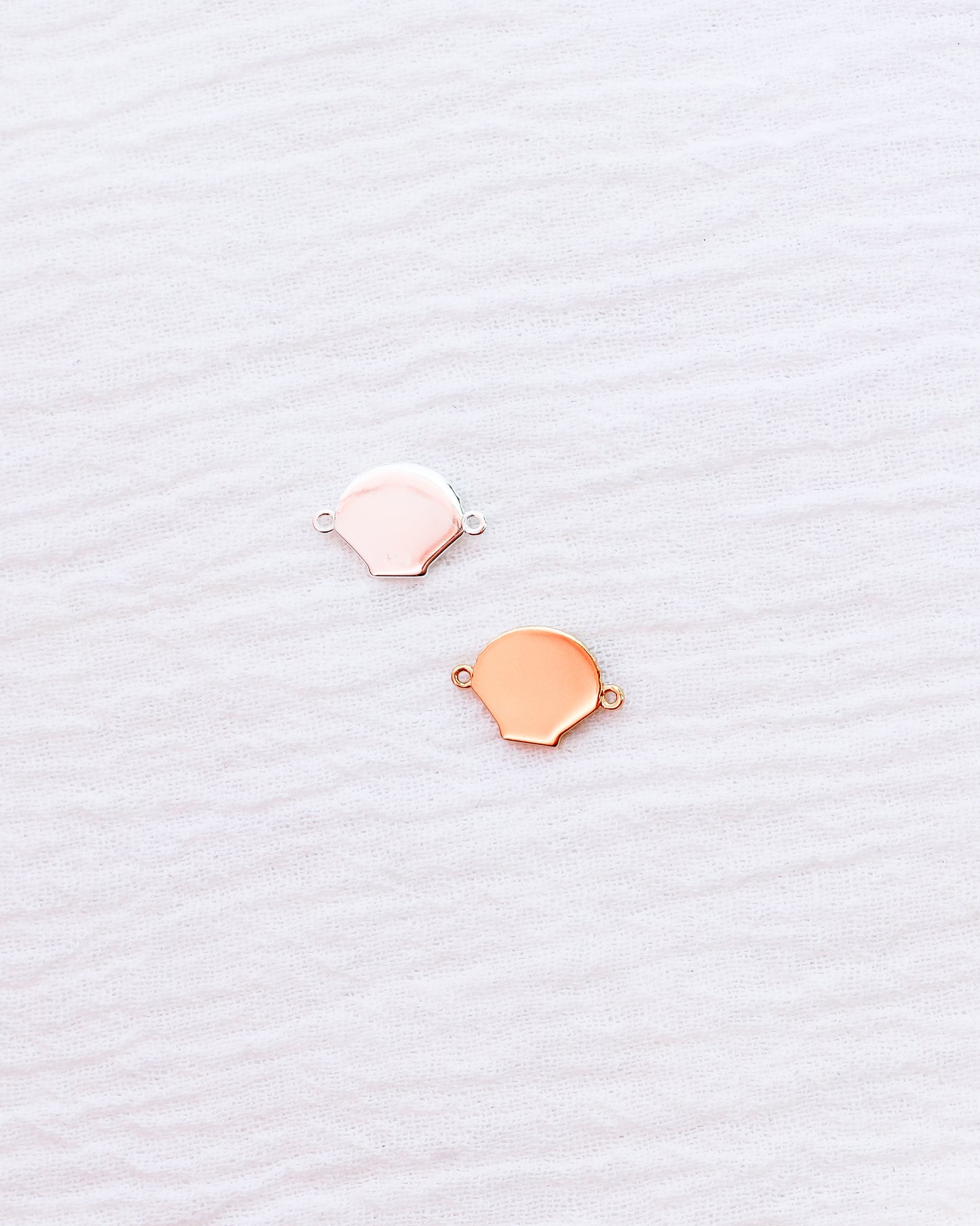 Flat Scallop Shell Connector Charm, CN172