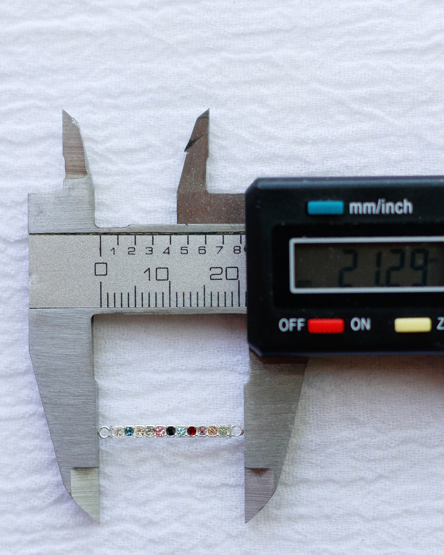 Multicolor Connector, CN200