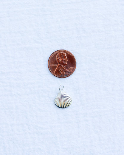 Flat Scallop Shell Charm, CH113