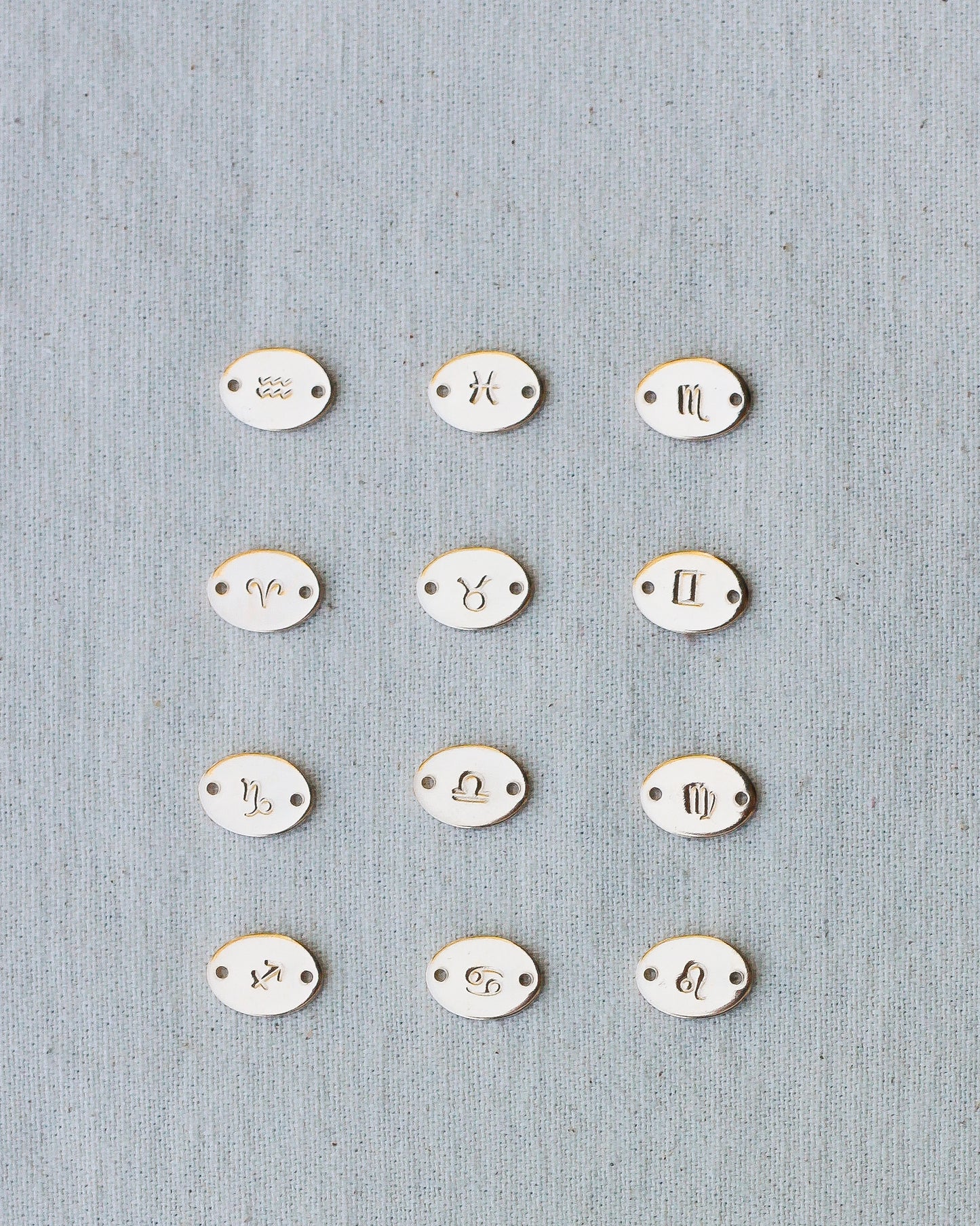 Zodiac Connector, CN01