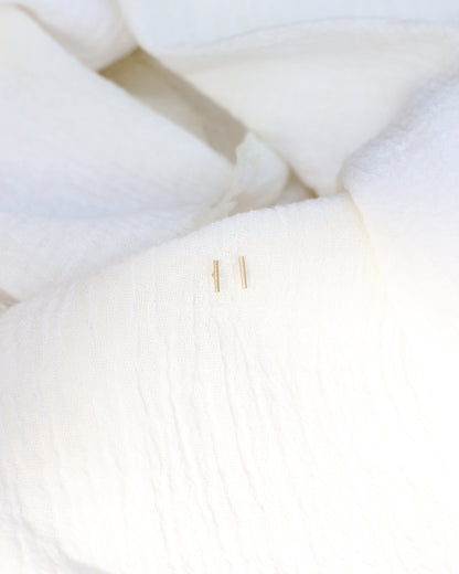 6mm Gold Bar Stud Earrings, E13