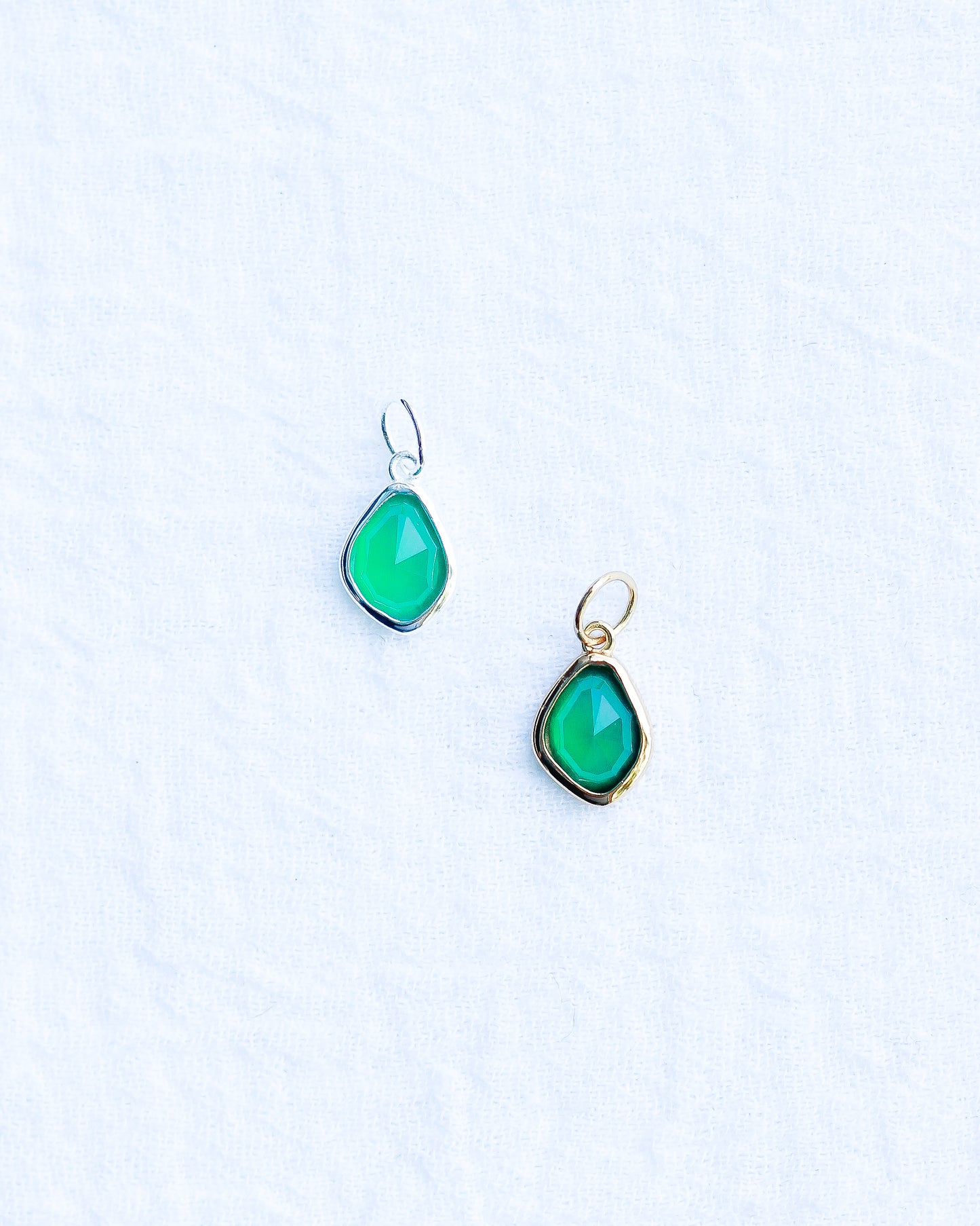 Green Agate Charm, CH120
