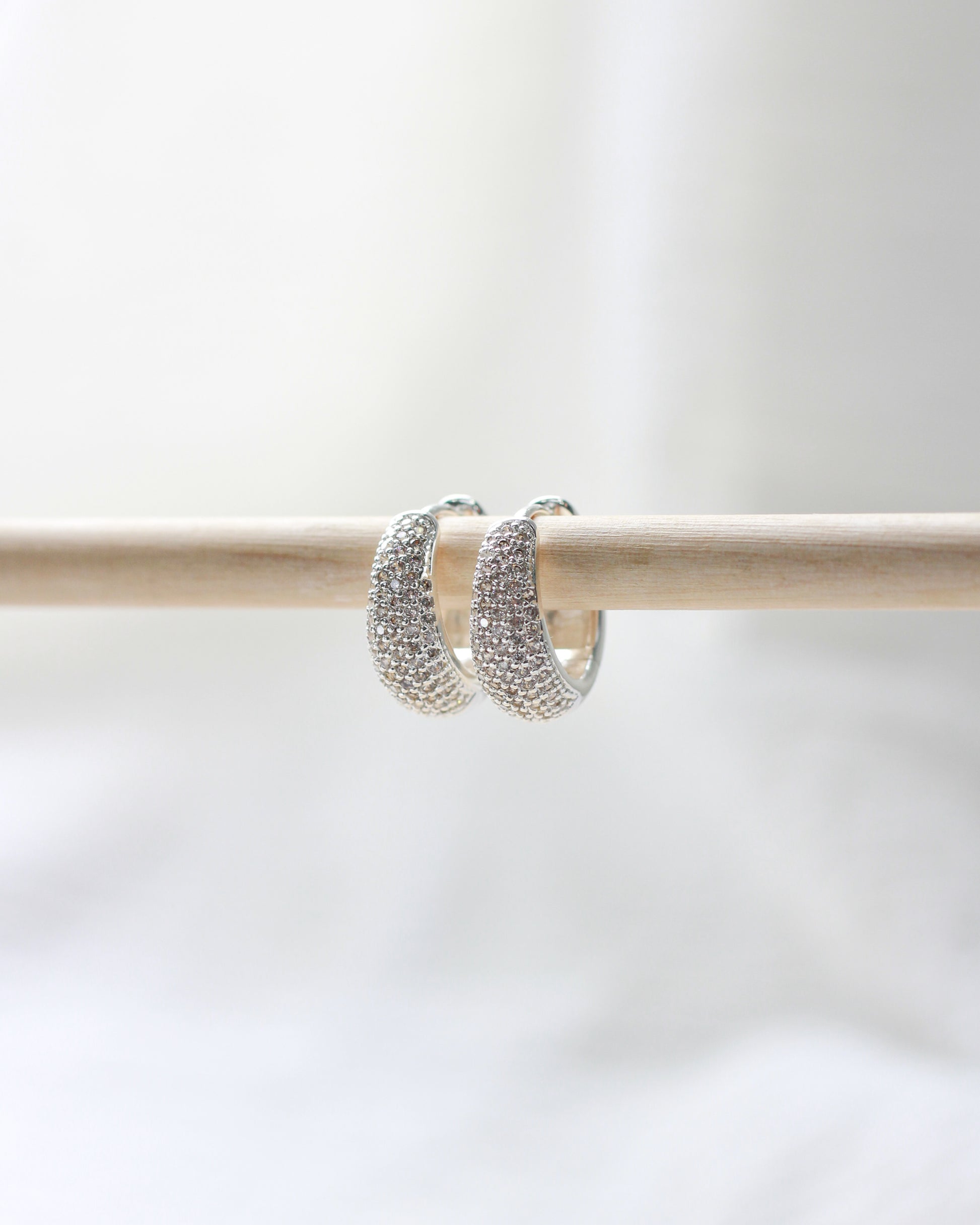 15mm Tapered Chunky Huggie Hoop Earrings, E2