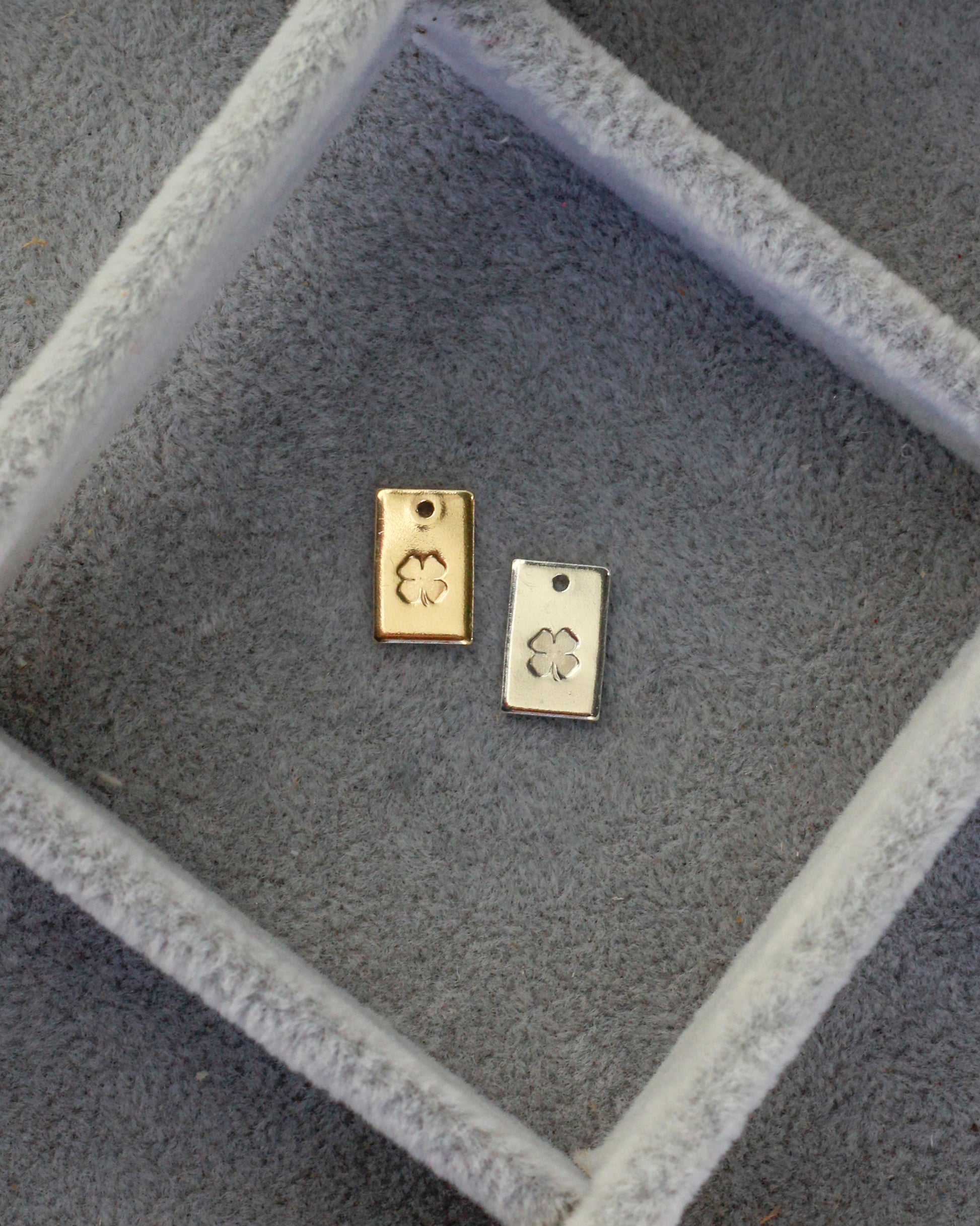 Clover Rectangle Charm, CH266